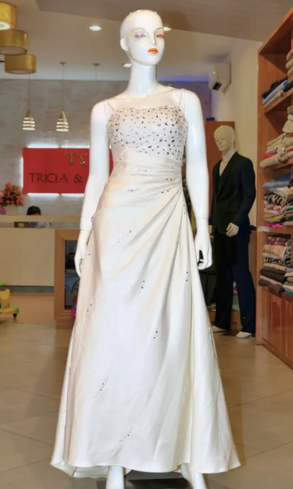 white_pearl_dress